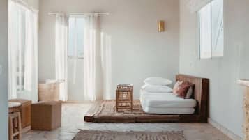 Basic Double or Twin Room, Desert View