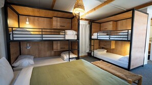 Family Studio Suite, Desert view