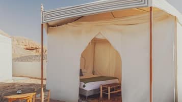 Basic-Zelt, Blick auf die Wüste