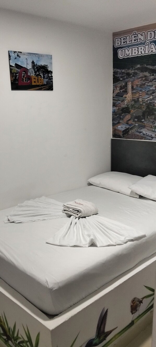 Standard Room, Non Smoking, Housekeeping