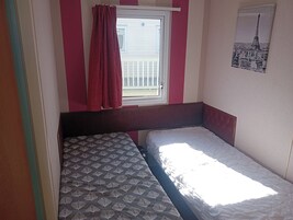 Cottage | 3 bedrooms, individually decorated, individually furnished, free WiFi