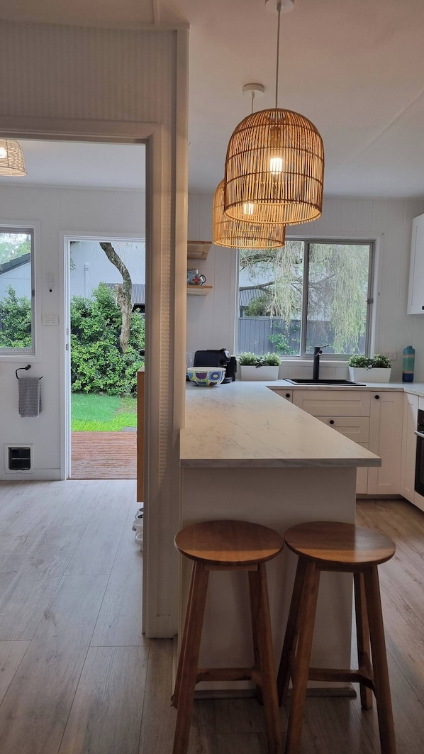 House, 3 Bedrooms | Interior - Sea Breeze at Margate Beachside-pet Friendly (Margate)