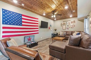 TV - Family Camp - Home for 17 (Hollister)