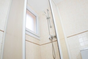Shower, hair dryer - Ap. familiar en el mar con garaje en Roses (Roses)
