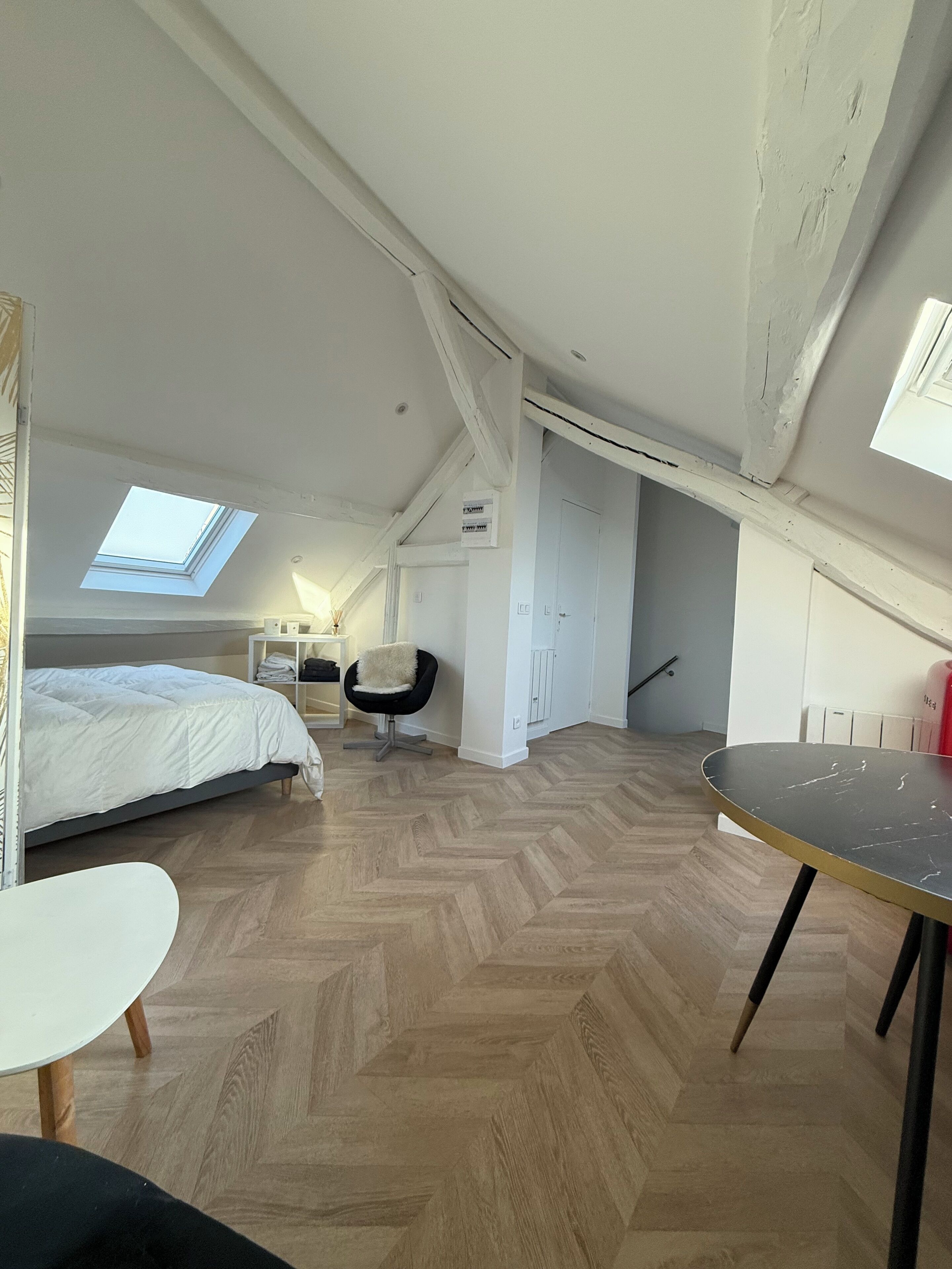 Internet, bed sheets