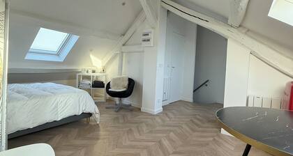 STUDIO au Coeur du centre ville de Rambouillet/ WI-FI