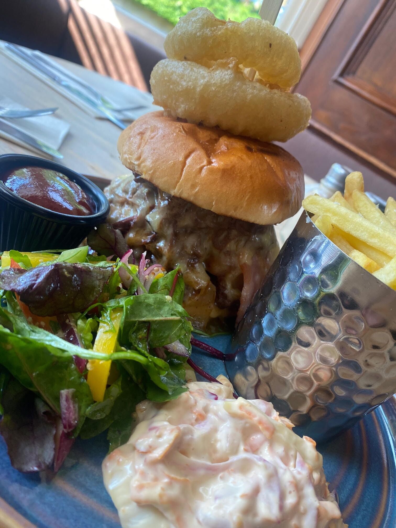 Alimentos y bebidas
