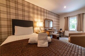 Double or Twin Room, Ensuite | Iron/ironing board, free WiFi - The Oaks Hotel (Alnwick)