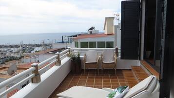 House, 2 Bedrooms, Smoking, Terrace | Balcony