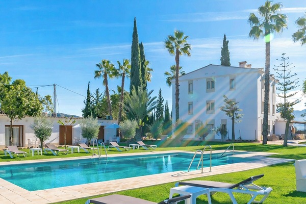 Holiday studio with pool in Alhaurín el Grande
