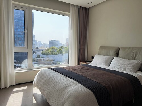 Book and Bed-Chang Ning