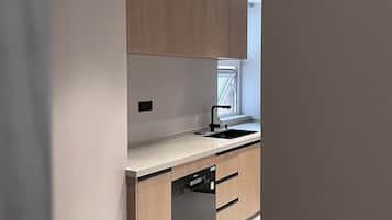 Senior Apartment, 3 Bedrooms | Free WiFi