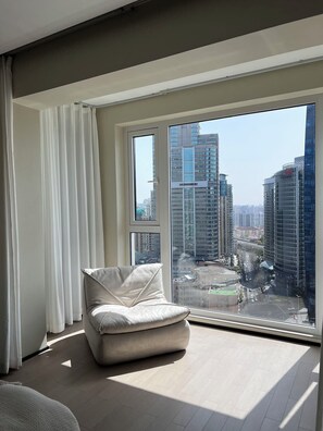 Senior Apartment, 3 Bedrooms | Free WiFi - Book and Bed-Chang Ning (Shanghai)