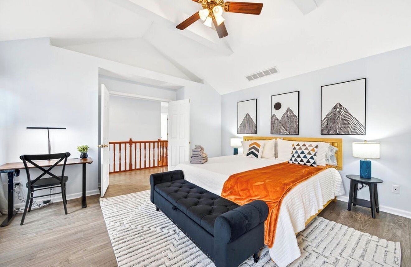 Iron/ironing board, WiFi, bed sheets