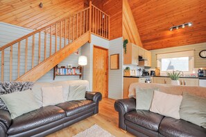 Living area - Cornish Woodland Retreat (Bodmin)