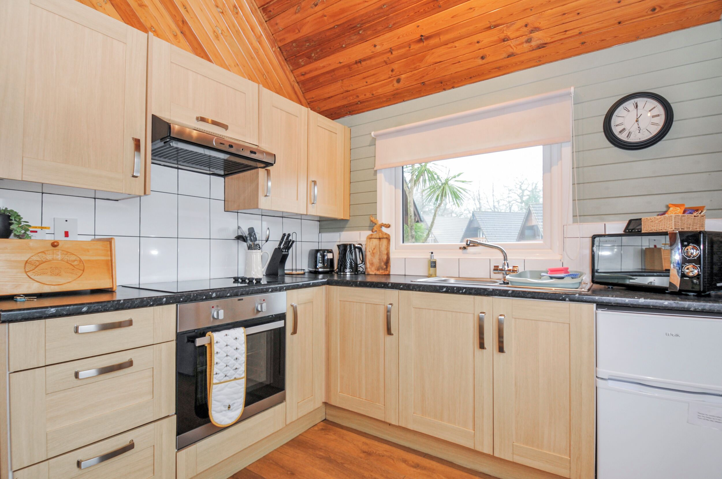 مستلزمات طهي/أطباق/أوعية