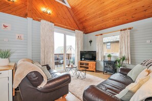 Living area - Cornish Woodland Retreat (Bodmin)