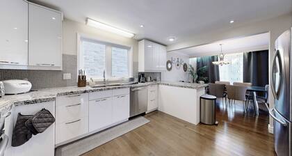 Spacious 4BR House in North York Near Transit (Yonge & Sheppard)