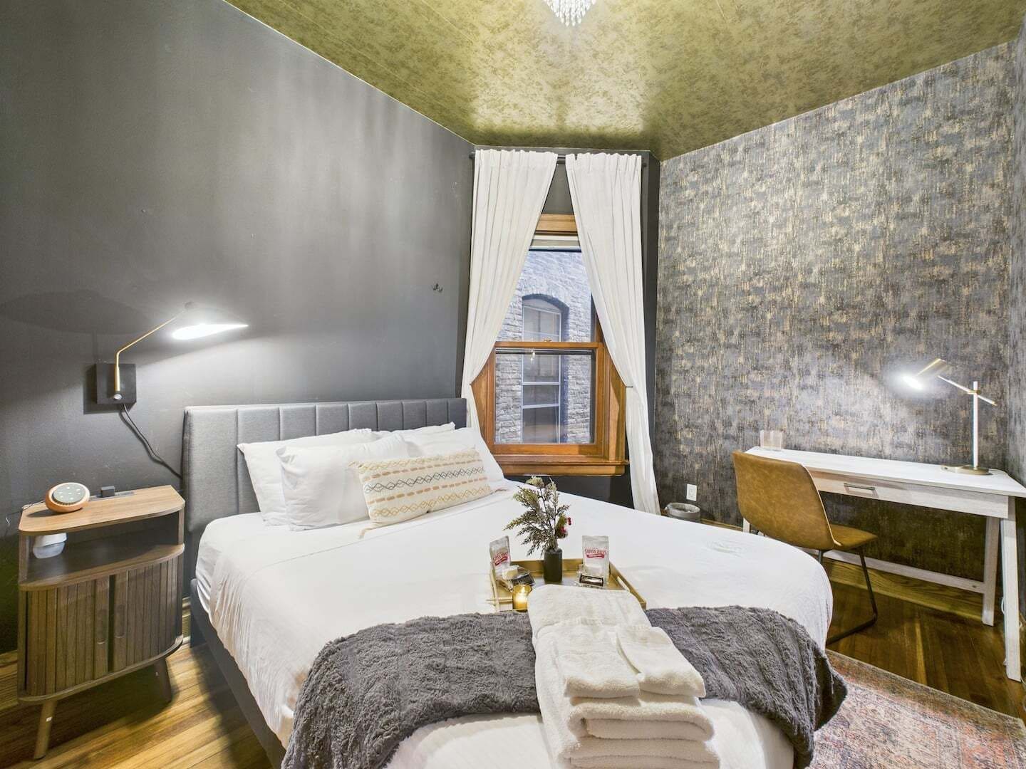 Iron/ironing board, travel cot, free WiFi, bed sheets