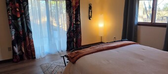 The Casita - Cozy Guesthouse in Tranquil Knoxville Neighborhood