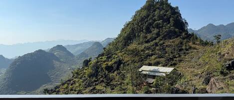 Suite Familiale, vue montagne | Balcon