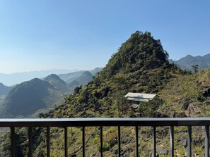 Suite Familiale, vue montagne | Balcon