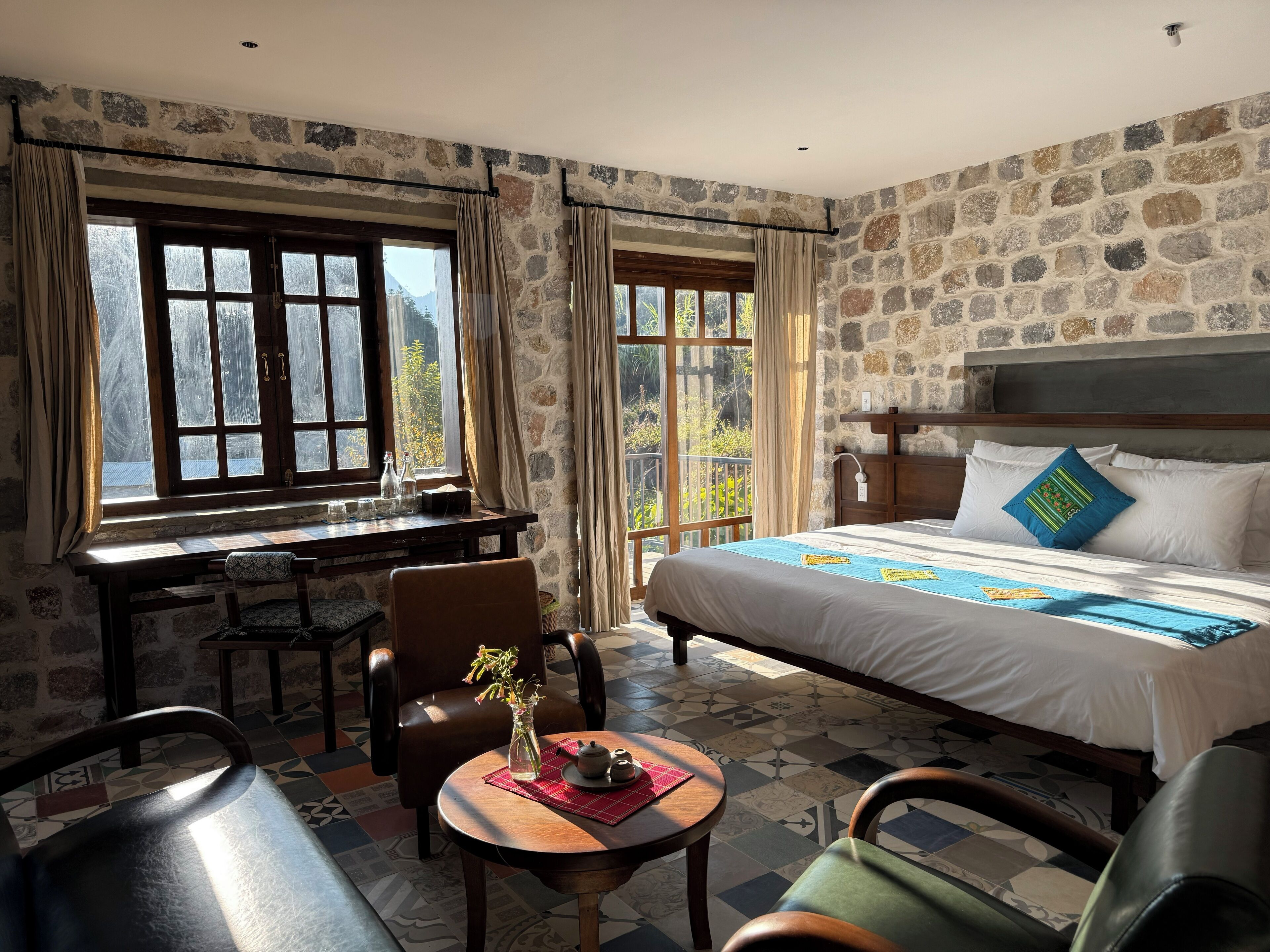 Suite Confort, balcon, vue montagne | Bureau, espace de travail pour ordinateur portable, Wi-Fi gratuit