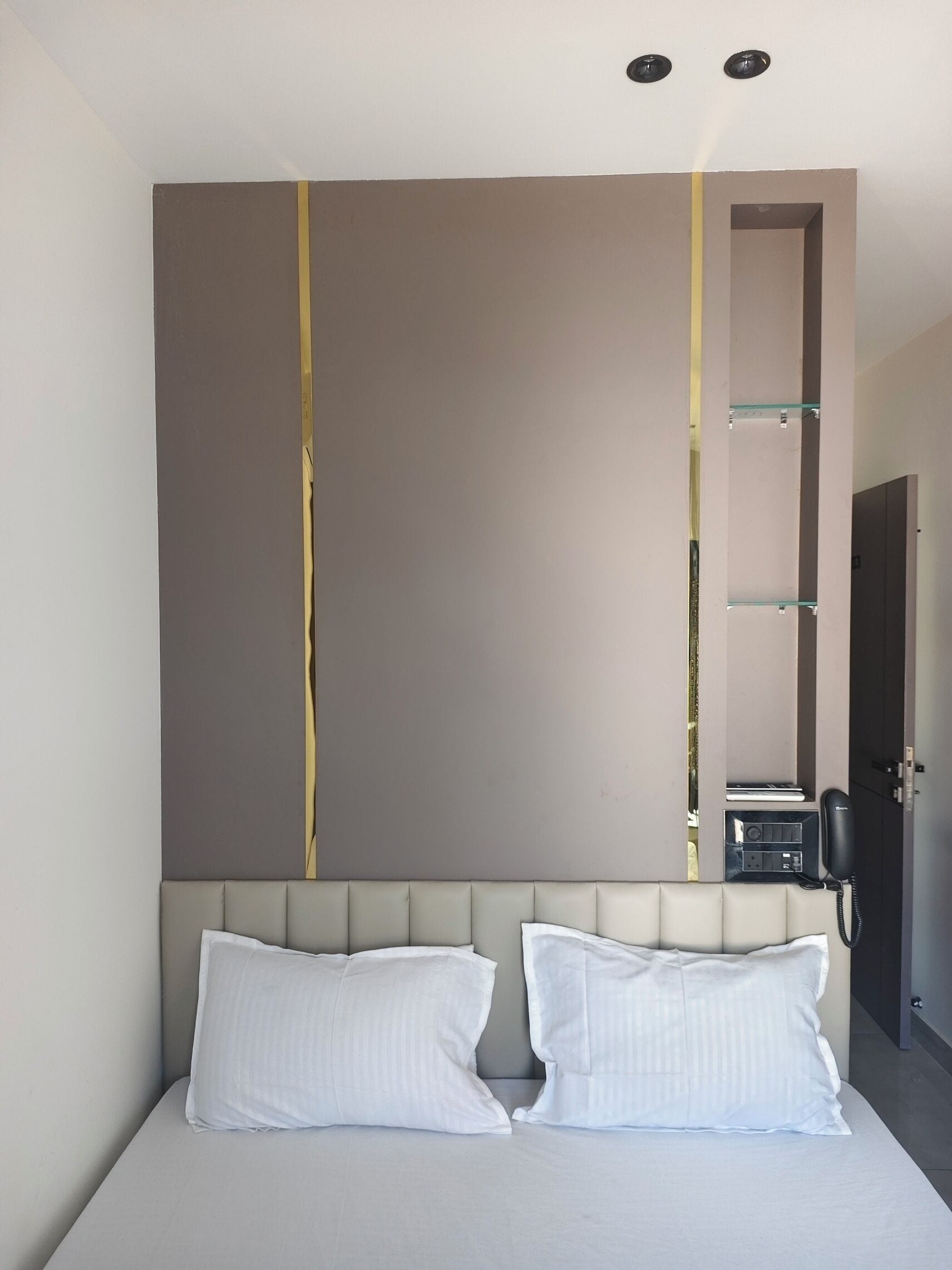 Habitación doble superior, vistas a la ciudad | Ropa de cama de alta calidad, escritorio, camas supletorias