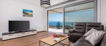 Exclusive Condo Soho Opatija center with pool