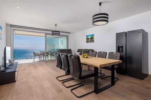 Exclusive Condo Soho Opatija center with pool
