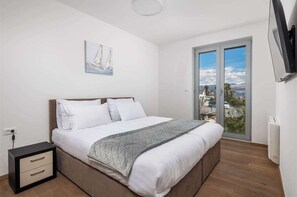 3 bedrooms, WiFi, bed sheets