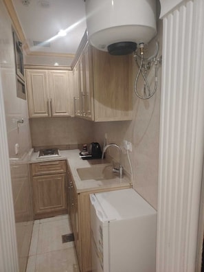 Mini-fridge - Diamond Pearl (el madina el mownwara)