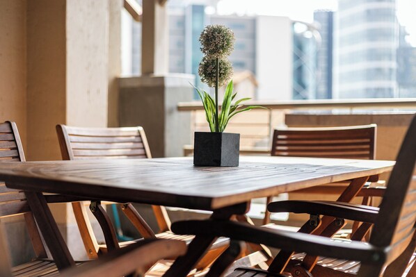 Apartment, 2 Bedrooms, Accessible, Smoking | Outdoor dining - Executive Sandton City 2bedroom Apartment (Johannesburg)
