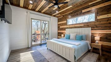 Cabin, Multiple Beds, Hot Tub (Chillax Inn The River) | 5 bedrooms, individually decorated, individually furnished, bed sheets