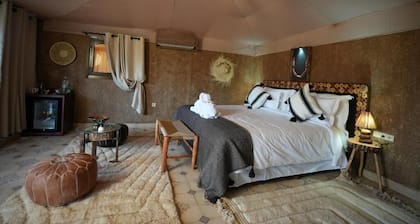 King Room with Pool View #1