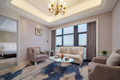 Exclusive Suite, 1 King Bed, Executive Level | Free WiFi