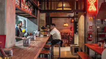 Couples’ dining