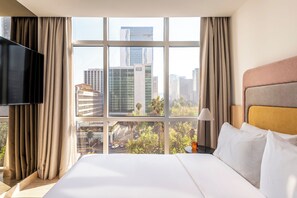 In-room safe, iron/ironing board, free WiFi, bed sheets - Hyde Mexico City (Mexico City)