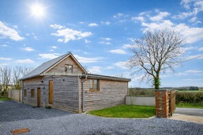 Front of property - The Old Milking Parlour - 1 Bed Cottage - Amroth (Narberth)