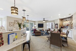 Leilighet, flere senger, balkong, fjellutsikt (The Ozark Getaway) | Lobby