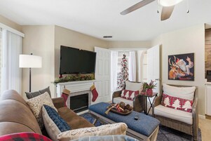 Condo, Multiple Beds, Balcony, Mountain View (The Ozark Getaway) | Living area