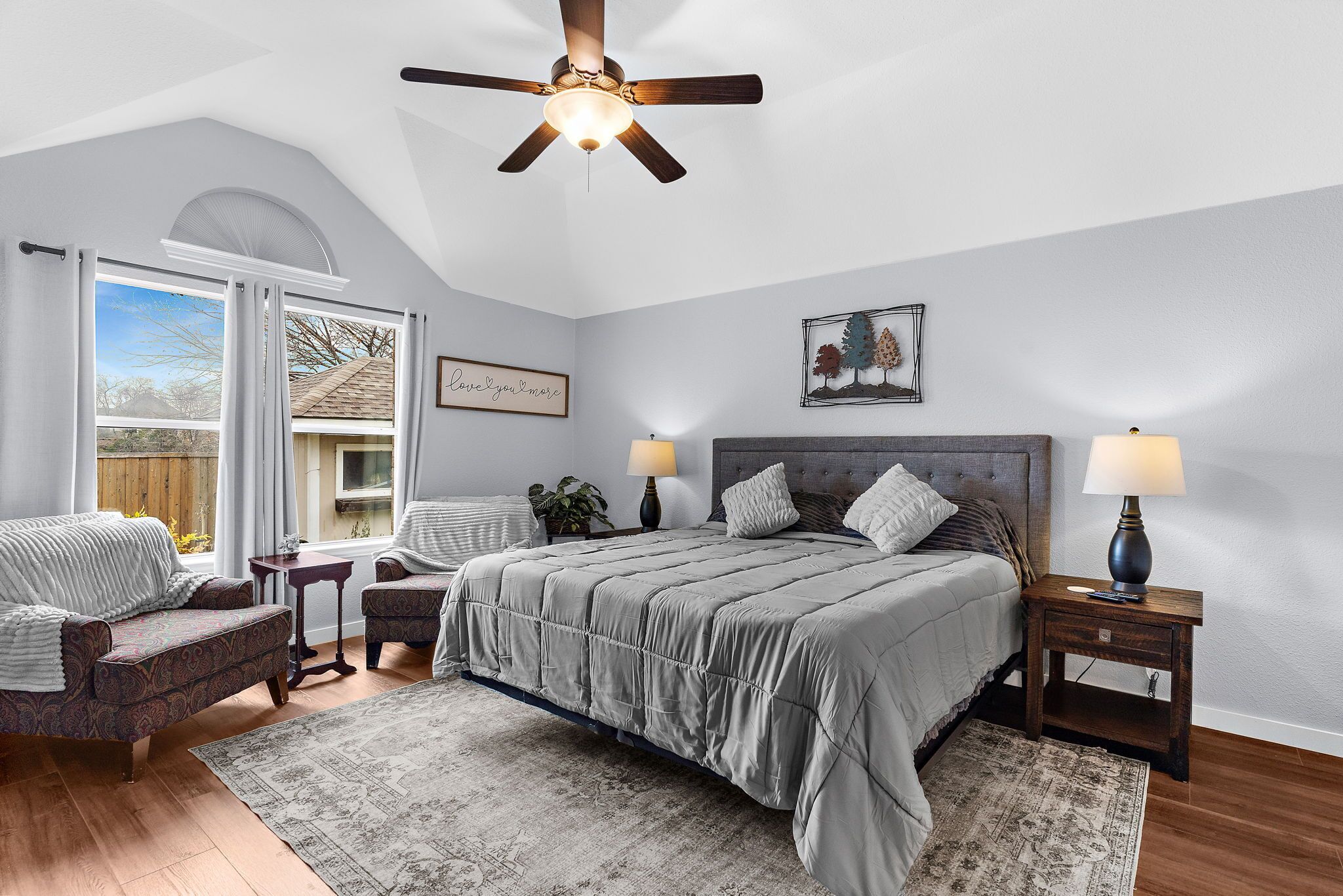 4 bedrooms, iron/ironing board, travel crib, free WiFi