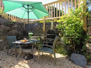 Cottage | Outdoor dining - Park Cottage (Kingsbridge)