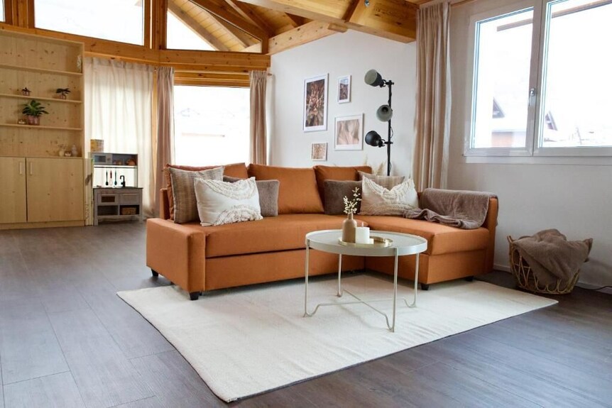 Louisa's Loft· Stylish Alpine Apartment· Hot Tub · Family · Near Ski & Trails - Amden