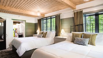 6 bedrooms, iron/ironing board, WiFi, bed sheets