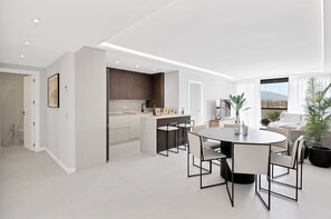 Dining - Apartment '5min De Puerto Banús' with Mountain View, Wi-Fi and Air Conditioning (Marbella)