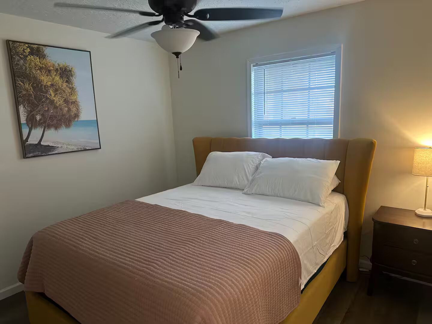 3 bedrooms, WiFi, bed sheets