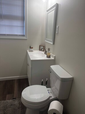 Towels, soap, toilet paper - The Gathering Place Close to CAFB / The W / Shops (Columbus)