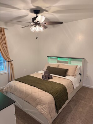 2 habitaciones, tabla de planchar con plancha y wifi gratis 