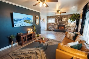 TV, fireplace - Soak Under the Stars - Hot Tub, AC, Downtown Bungalow (Flagstaff)